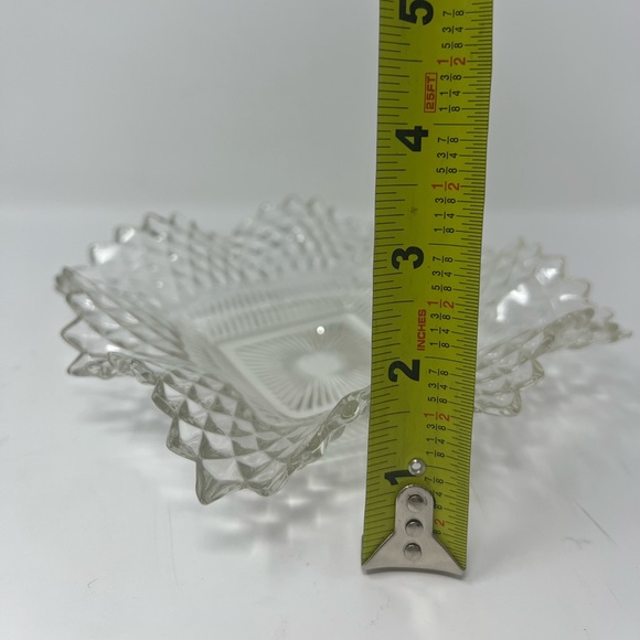 Vintage Indiana Glass Diamond Point Ruffle Edge Square Nut Candy Trinket Dish - Picture 7 of 8